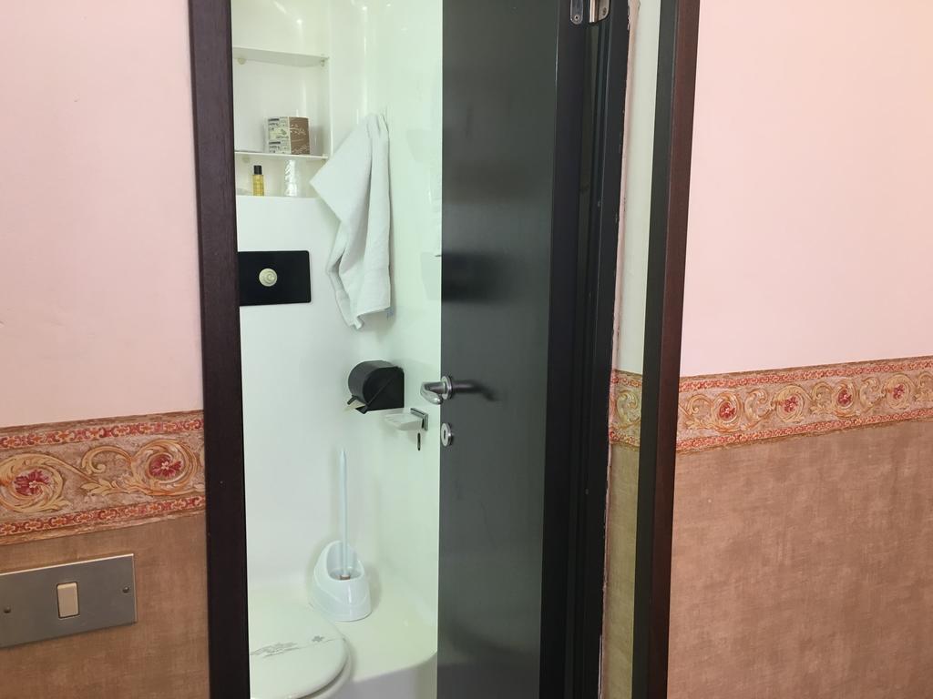 自由酒店 圣雷默 外观 照片