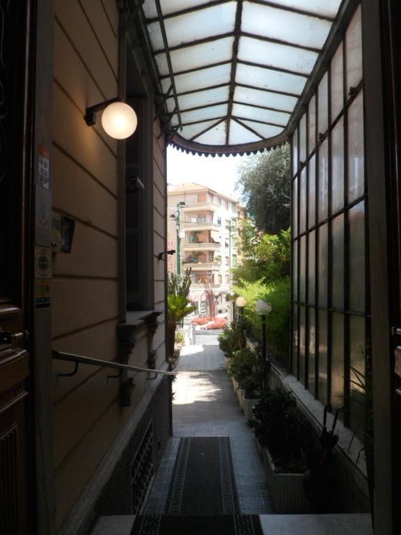 自由酒店 圣雷默 外观 照片